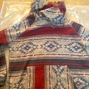 Men’s hoodie with pockets in front